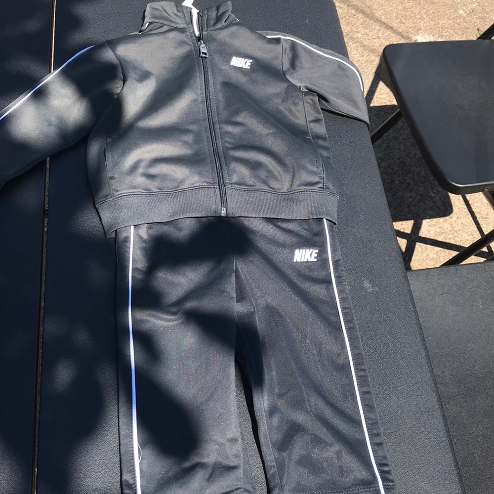 nike jacket and pants